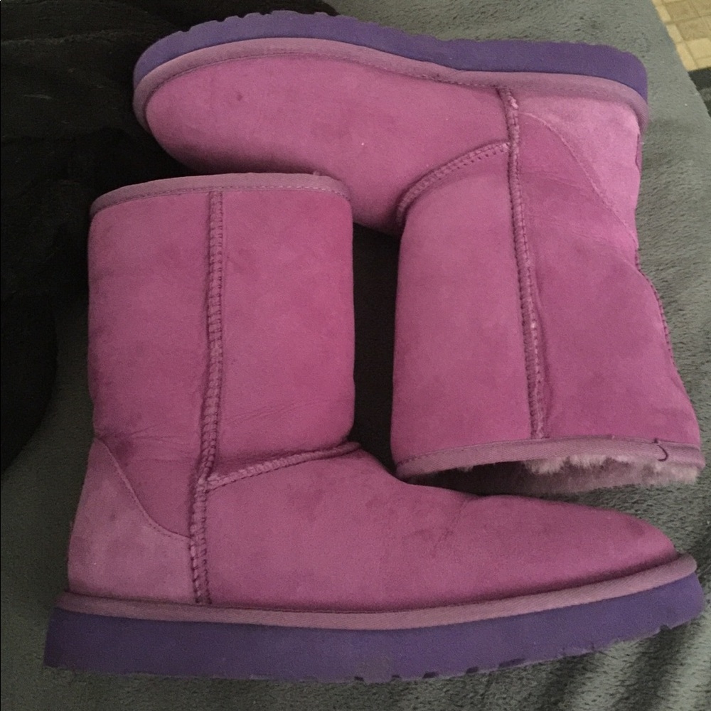 Ugg short boots